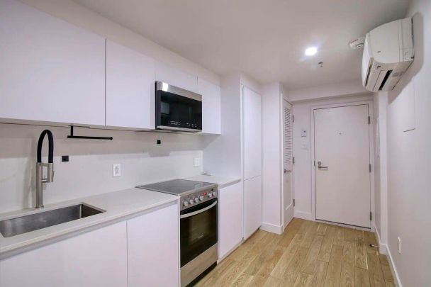 25 Avenue des Pins — Studio - unit 103 - Photo 1