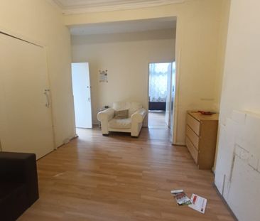 1 Bed Flat, Redriffe Road, E13 - Photo 3