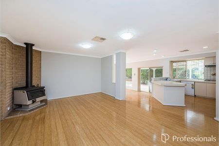 Big Bold Spacious Living At Its Best!!! - Photo 2