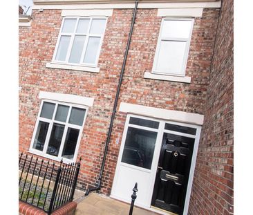 Modern Coliving House Share in Gateshead Room 3 - Photo 6