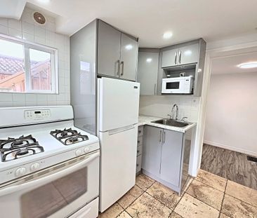 For Lease - 444 Westmount Avenue Unit# 2, Toronto, Ontario - Photo 2