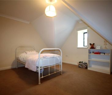 4 bedroom terraced house to rent - Photo 3