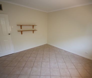 Three Bedroom Family Home - Photo 3