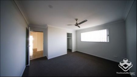 NEARLY BRAND NEW! SPACIOUS & MODERN - Photo 4