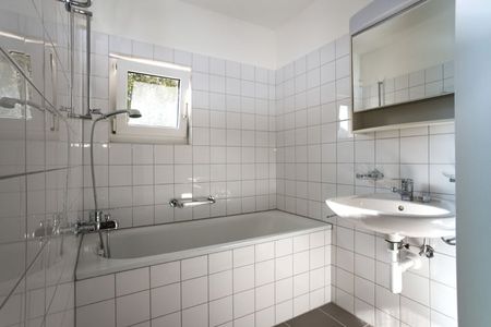 Gemütliche 2-Zimmer-Wohnung in ruhiger Lage in Aesch - Photo 3