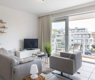 Appartement te huur in Oostduinkerke voor € 800 met 1 slaapkamer - Photo 2
