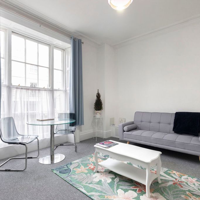 Grosvenor Place South, Cheltenham GL52 2RX - Photo 1