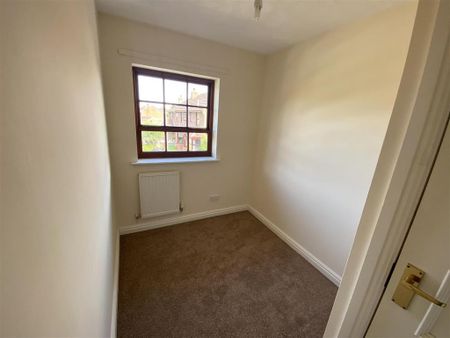 3 bedroom detached house to rent - Photo 3