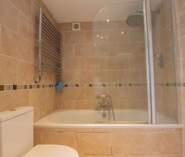 3 bedroom semi-detached house to rent - Photo 6