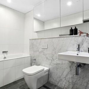 Beaconsfield - Photo 3