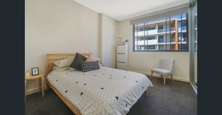 MODERN 2 BEDROOMS. - Photo 3