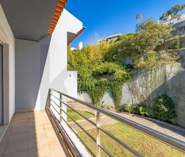 Cascais e Estoril, Lisbon - Photo 3