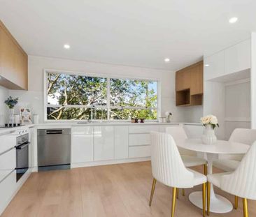 Generous Bedrooms! - Photo 1