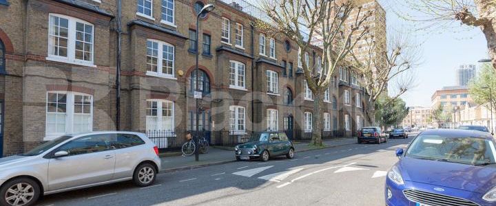 Fantastically located in Zone 1 near Old Street Station and Shoreditch - Photo 1