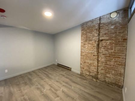 202-111 Princess Street, water included! ($1200/bed) - Photo 2