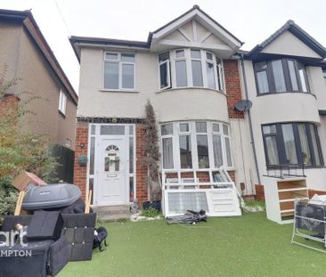 3 bedroom semi-detached house to rent - Photo 3