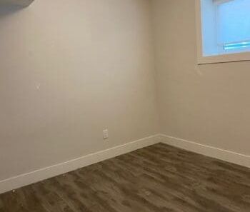 Lower bright 2 bedroom suite in Glenrosa - Photo 3