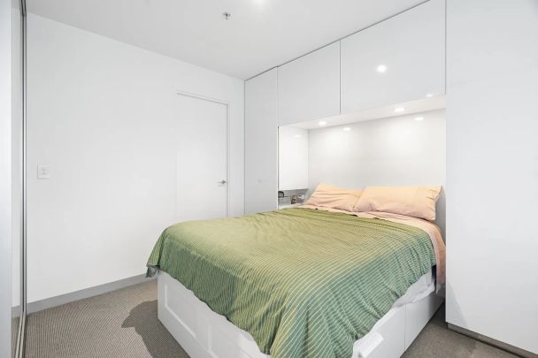 Gem in the Heart of West Melbourne - Photo 1
