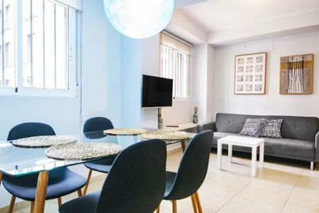 Carrer del Poeta Llombart, Valencia, Valencian Community 46001 - Photo 3