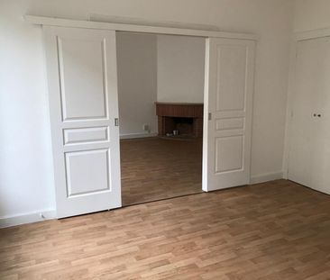 Location Appartement 3 pièces 68m² VALENCIENNES 59300 - Photo 2