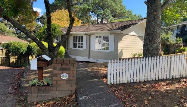 Modern Three-Bed in Glenfield! - Photo 1
