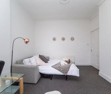 East Stewart Street - Photo 1