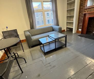 1 Bed Flat, Parkway, NW1 - Photo 1