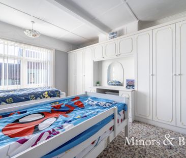 High Street, Gorleston, NR31 - Photo 3