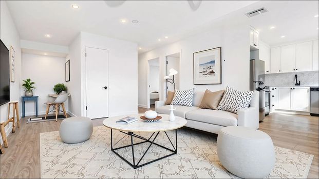 5205 Avenue 1re, Montréal, QC - Photo 1