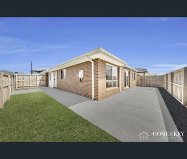 27 Rochford Drive, Donnybrook, Vic 3064 - Photo 1