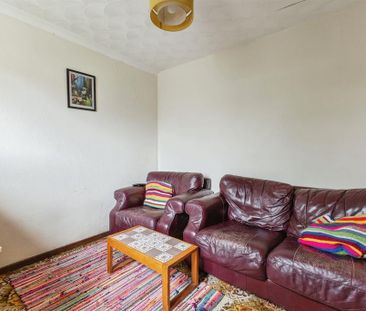 4 bedroom terraced house to rent - Photo 2