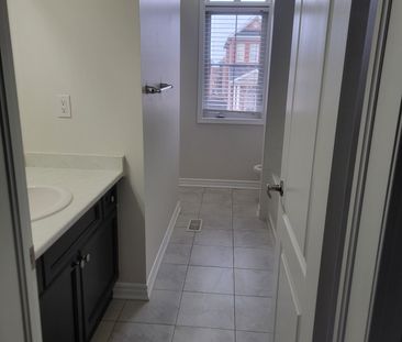 For Lease - 1542 Tough Gate, Milton, Ontario - Photo 2