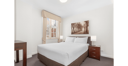Furnished One Bedroom Apartment - Walk to Central Station & Woolworths Metro - Photo 3