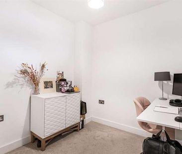 St. Mary's Road, Surbiton, KT6 - Photo 3