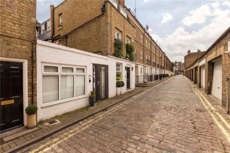 2 bedroom flat in St John's Wood - Photo 3