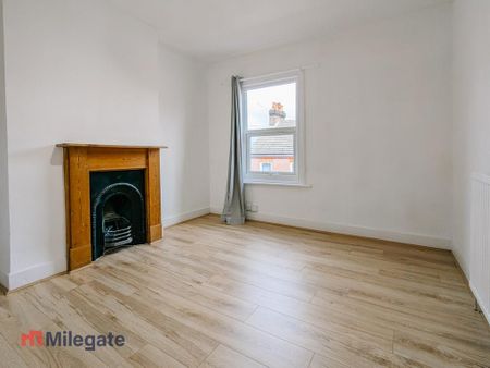 2 bedroom terraced house to rent - Photo 2
