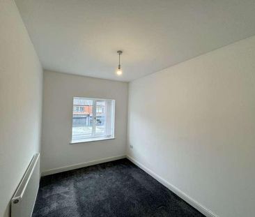 Ashfield Road, Sale, M33 - Photo 2