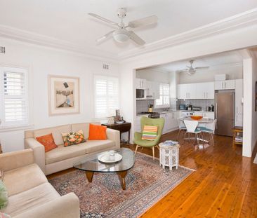Beach side Apartment With Expansive Common Gardens - Photo 1