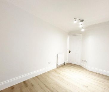 3 bedroom apartment to rent - Photo 2