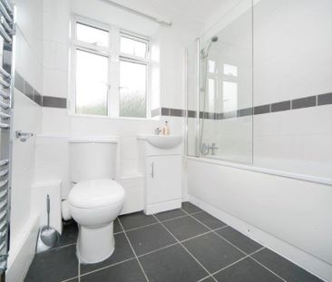 3 bedroom apartment to rent - Photo 5