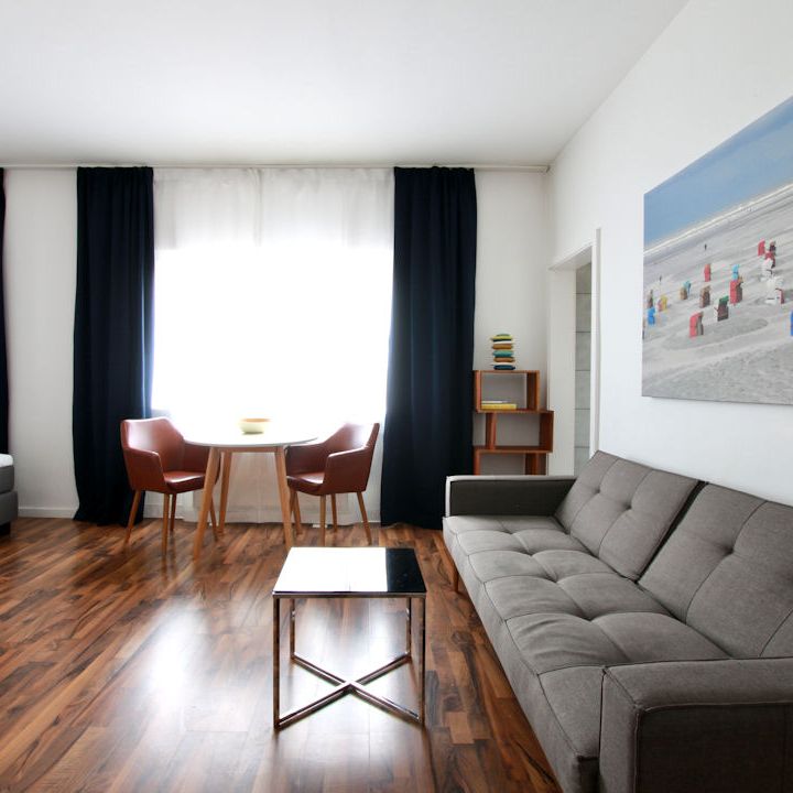 Modernes Dachgeschoss-Apartment im belgischen Viertel - Photo 1