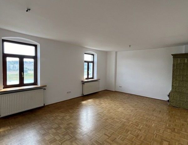 Herrliche 3-Zimmer Wohnung im historischen Altbau mit Blick auf die Elbe! - Foto 1