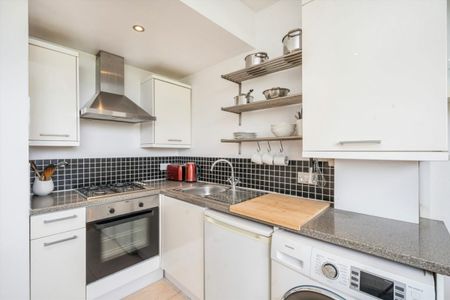 Drewstead Road, SW16, London - Photo 5