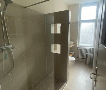 Altbau-Charme trifft Loft-Stil: Top-Ausstattung & Sonnenbalkon - Photo 3