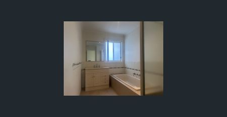 Cosy, Convenient & Low-Maintenance Unit - Photo 5