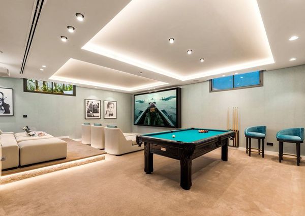 6 bedroom luxury Villa for rent in Nueva Andalucia, Andalusia