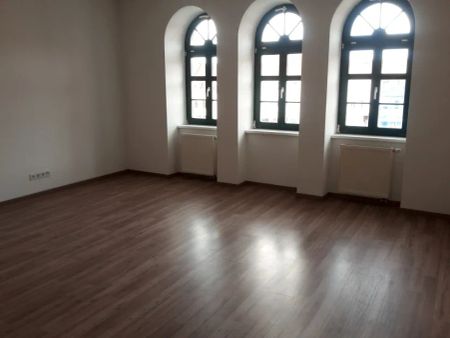 Schöne und großzügige 3-Raum-Wohnung direkt am Markt - Photo 3