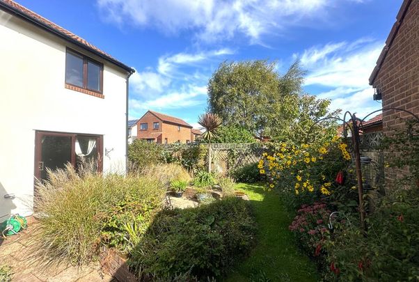 3 bedroom detached house to rent - Photo 1