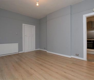 3 bedroom apartment to rent - Photo 1