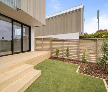 Tidy and Convenient - Photo 3